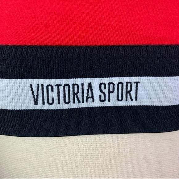Victoria Sport | red crop top - Picture 8 of 11